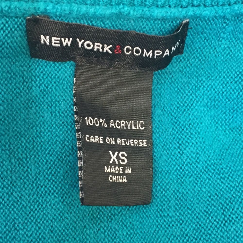 New York & Company sweater Size XS - Picture 3 of 3